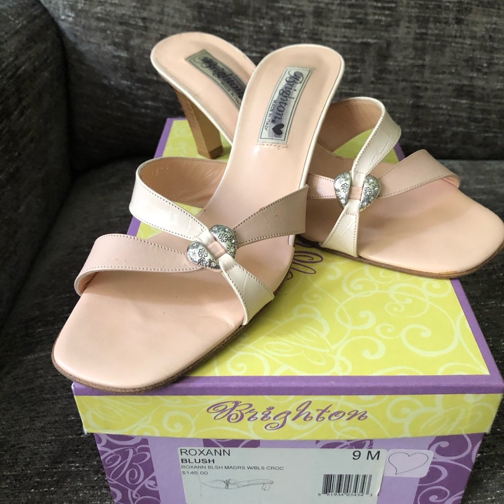 Brighton Collectibles Roxann Slide